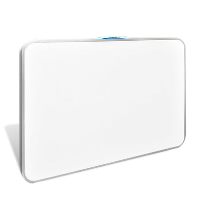 Gefalteter weißer Camping-Tisch 80×60 cm mit Stahlbeinen, platzsparend.