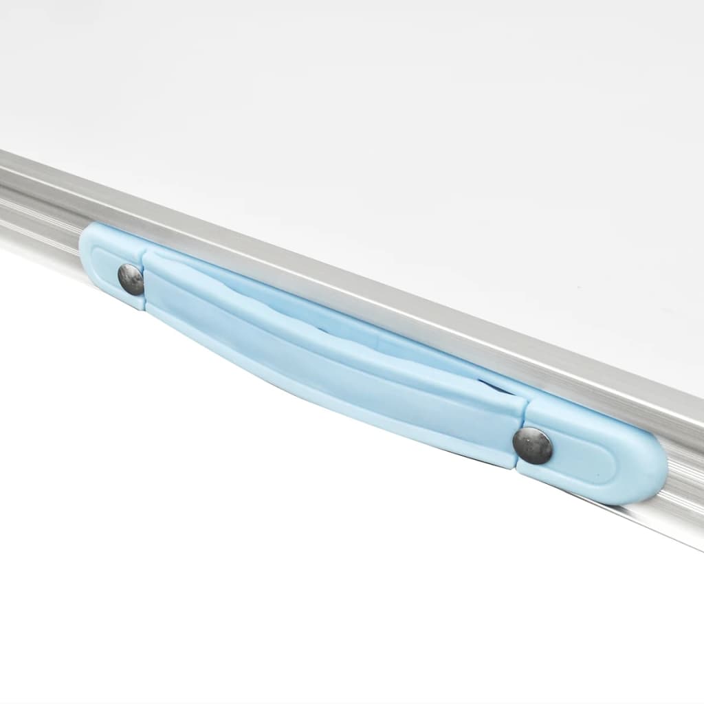 Camping-Tisch 80×60 cm mit praktischem Tragegriff, leicht transportierbar.